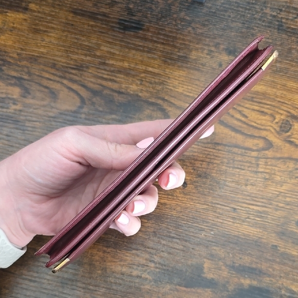 Cartier Maroon Leather Card Holder with Gold Logo - Picture 4 of 12